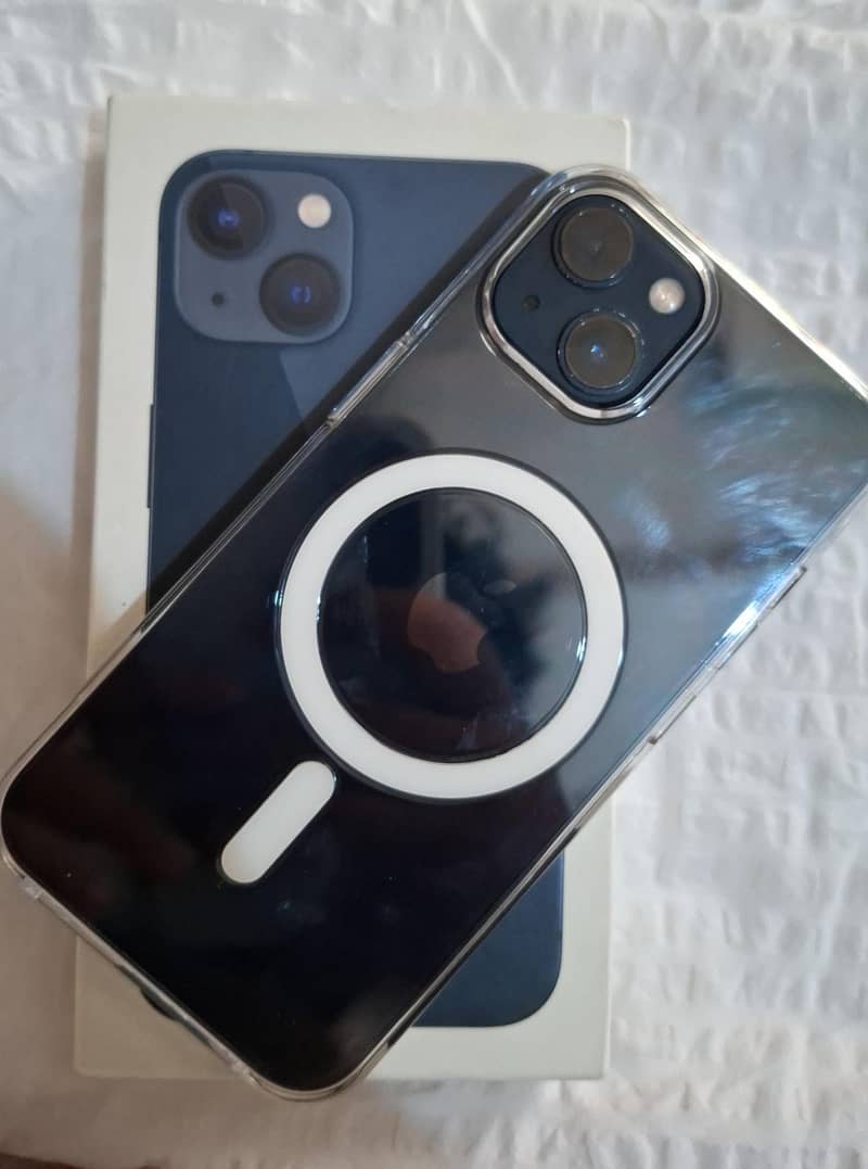 Apple iPhone 13 2