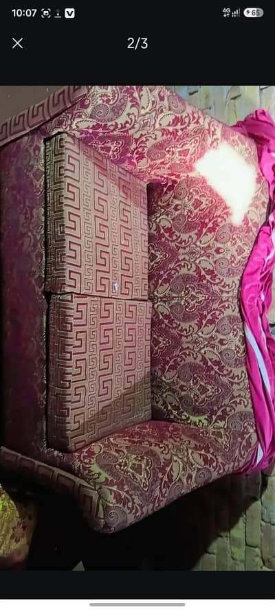 sofa for sell