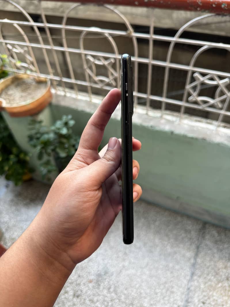 One Plus 10 Pro (Sim Time Available) 3