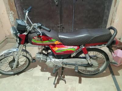 10/10 condition good motorbike