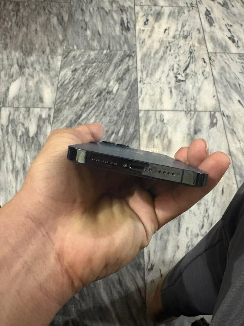 Apple iPhone 12 Pro Max 5