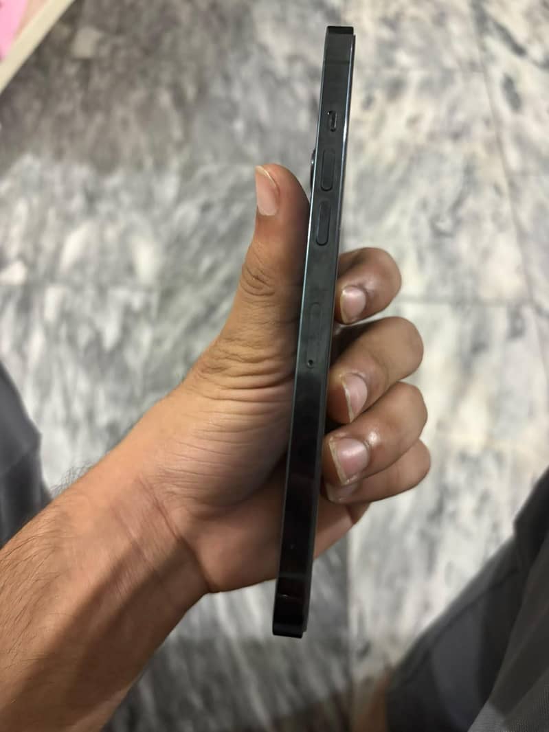 Apple iPhone 12 Pro Max 6