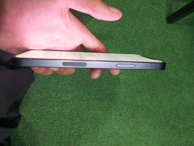 Apple iPhone 12 1