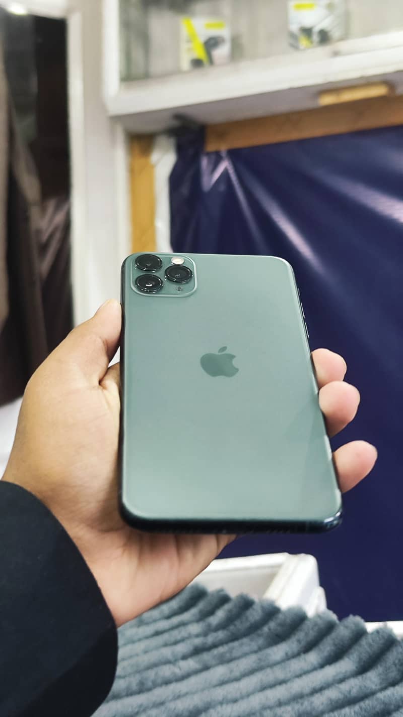 iPhone 11 Pro Max 1
