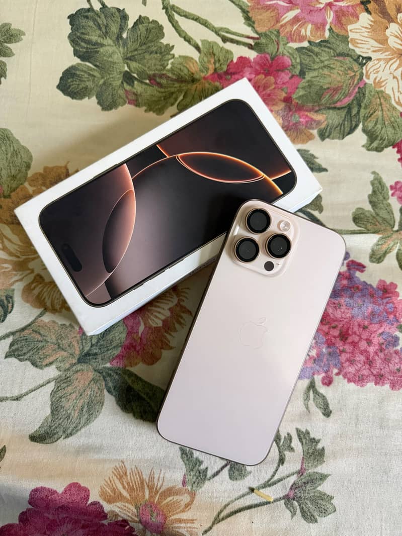 Apple iPhone 16 Pro Max 0