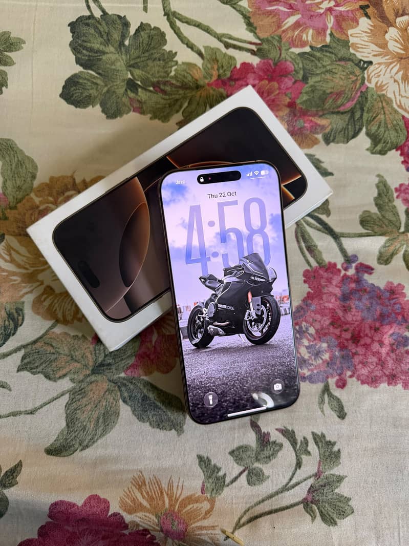 Apple iPhone 16 Pro Max 3