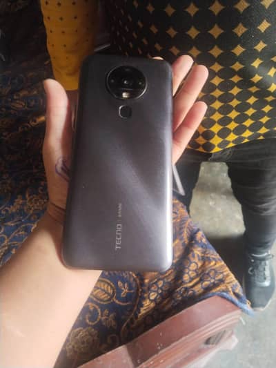Tecno spark 6