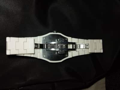 Aura watch