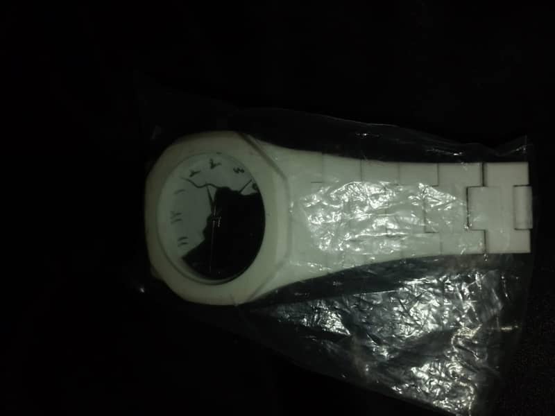 Aura watch 1