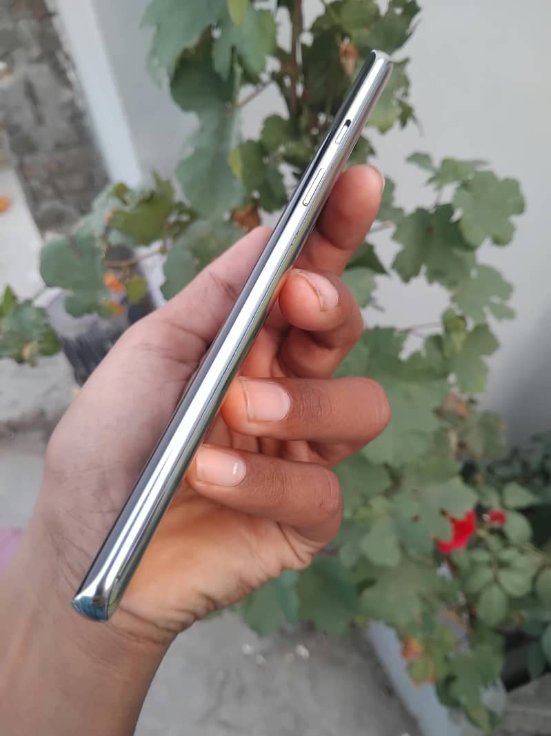 One Plus 8 10/10 2