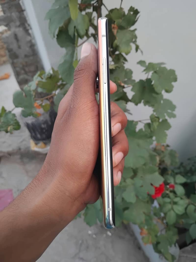 One Plus 8 10/10 3