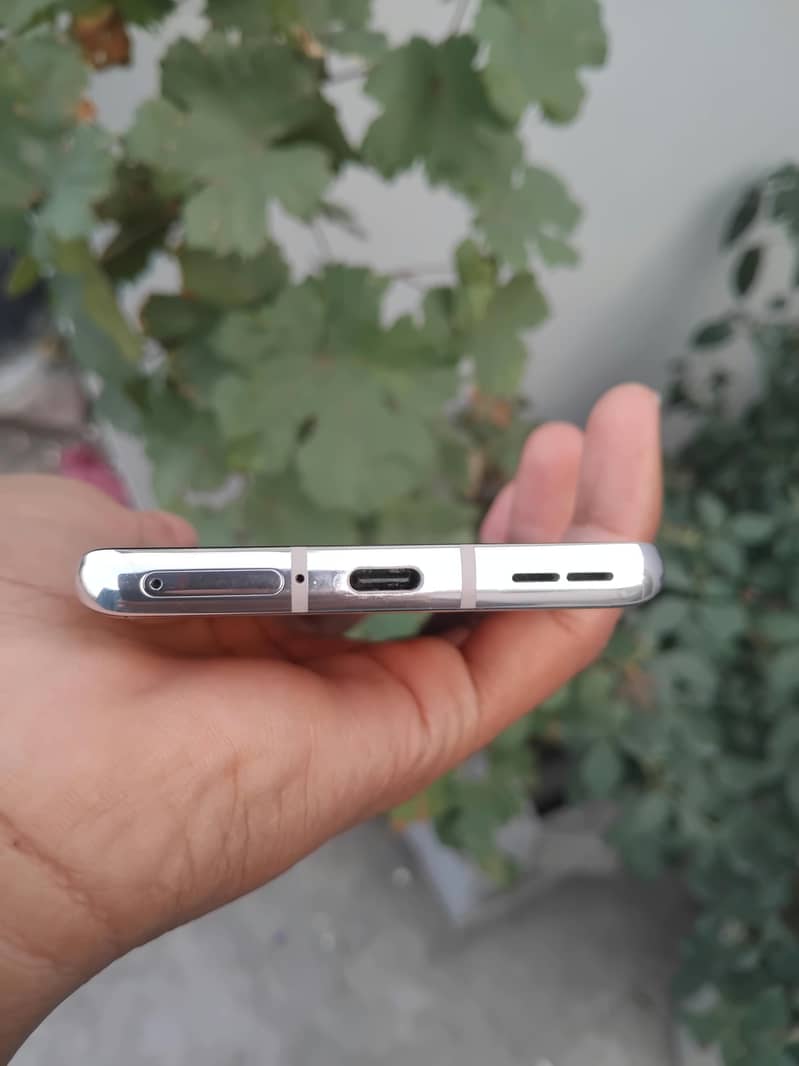 One Plus 8 10/10 5