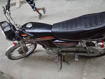 ingine vice theek hai tires dono new hai work wagaira theek hai