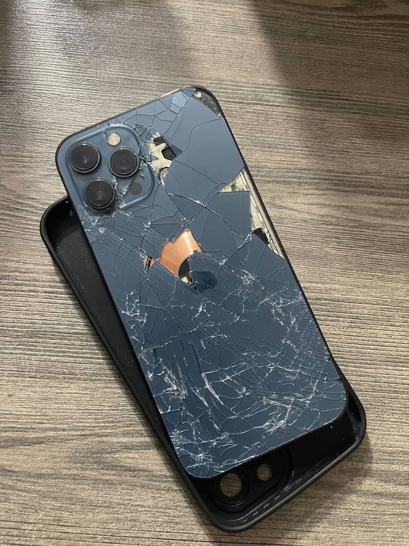 Apple iPhone 12 Pro Max 1
