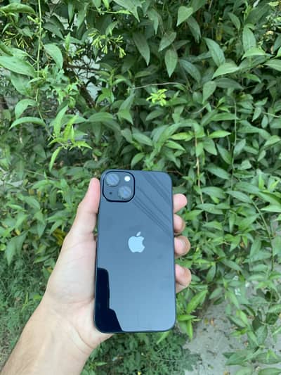 Apple iPhone 13