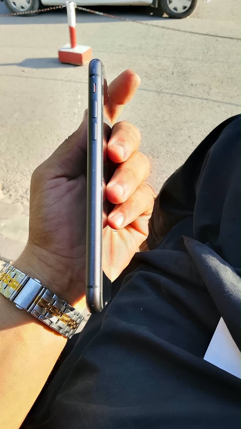 Apple iPhone 11 2