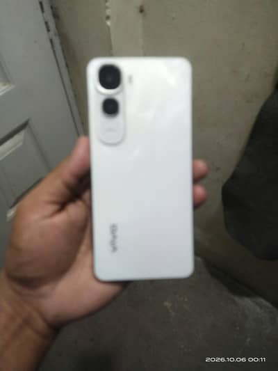 Vivo Y400