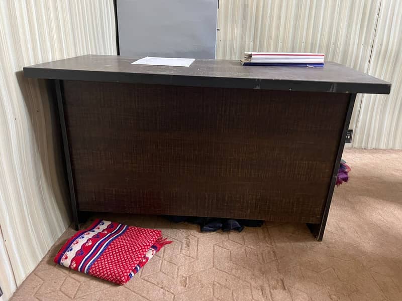 Office tabal 6
