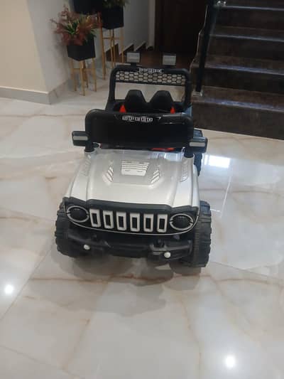 Battery operated ride-on car. ideal for  age 2-6 yrs