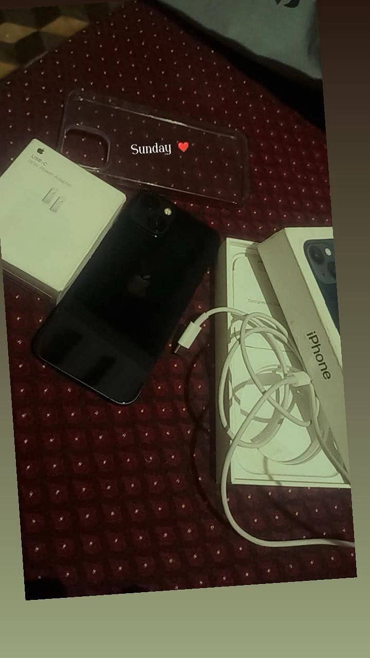 Apple iPhone 13 1