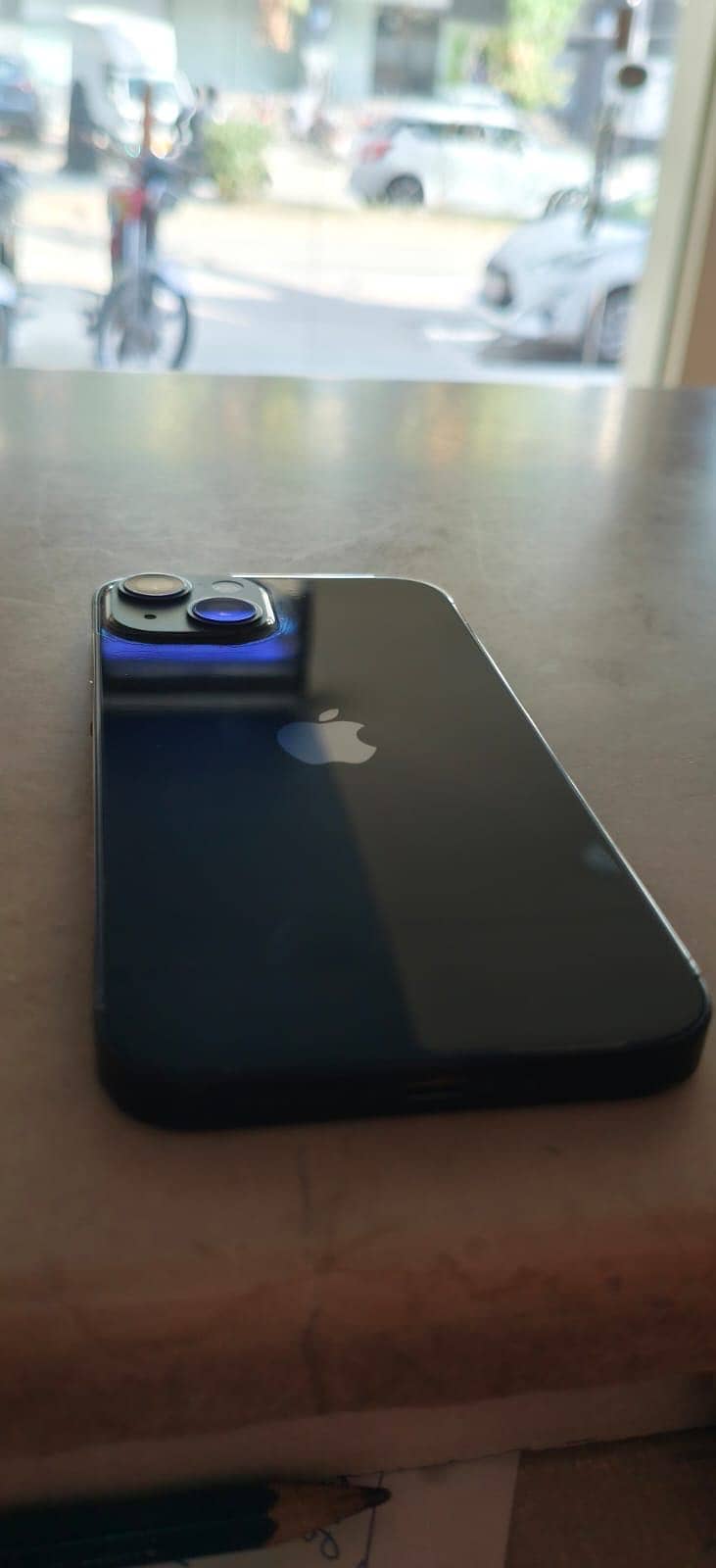 Apple iPhone 13 4