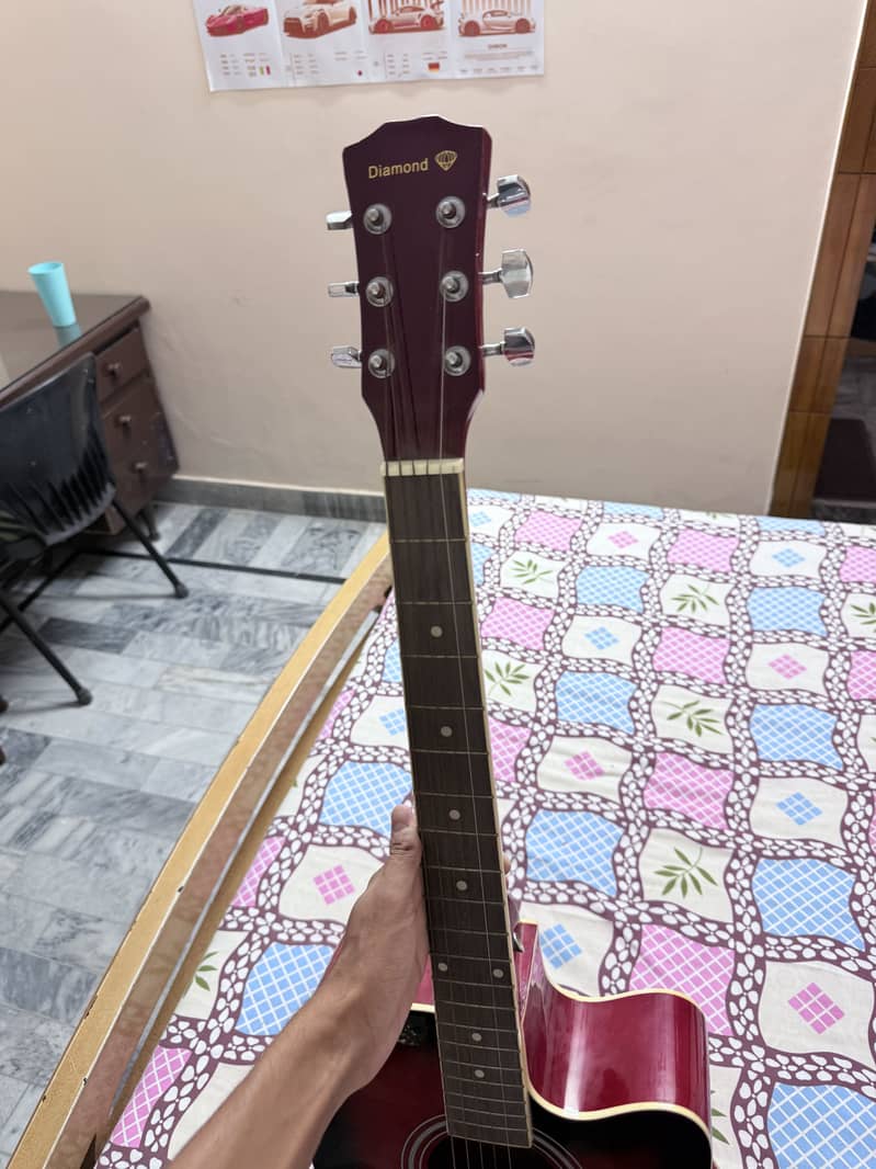 Diamond guiter 1