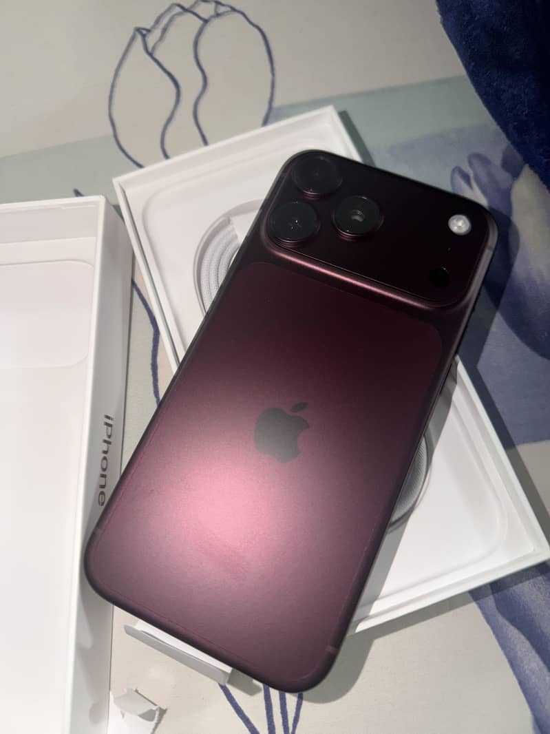 Apple iPhone 18 Pro Max 1