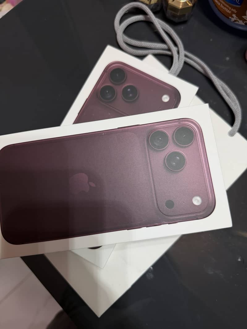 Apple iPhone 18 Pro Max 2