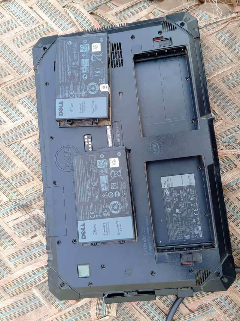 Rugged Windows Touchscreen Tablet PC 3