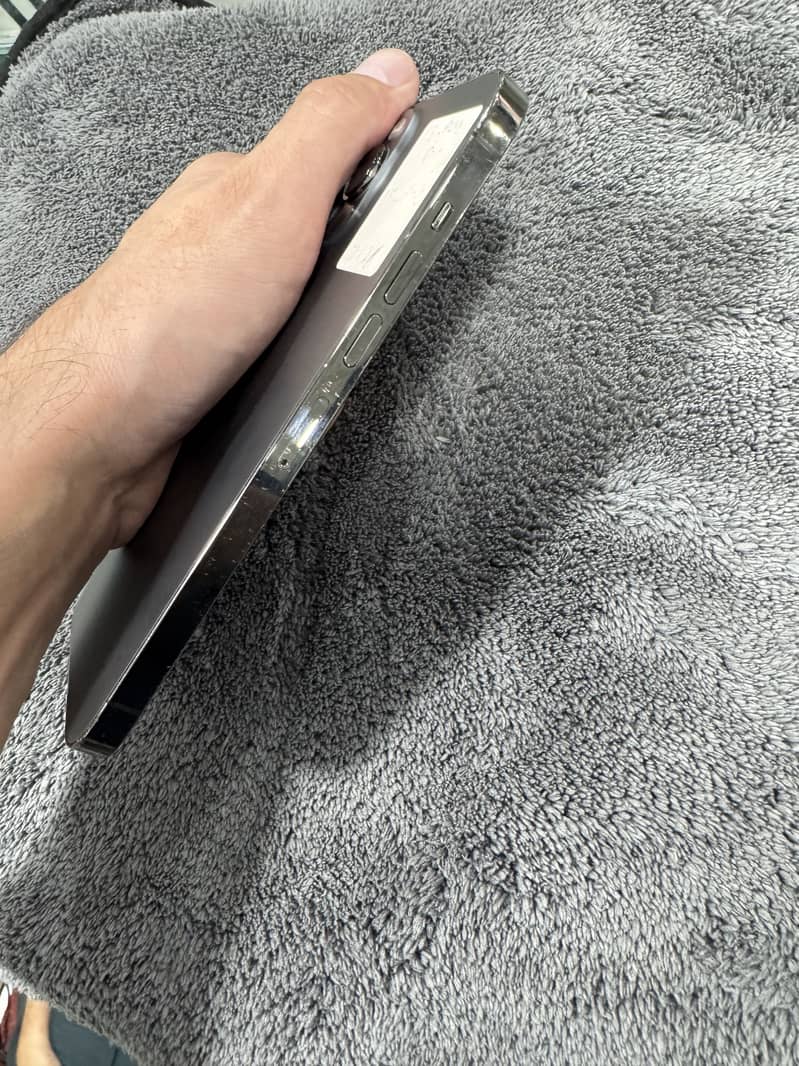Iphone 13 pro max 1