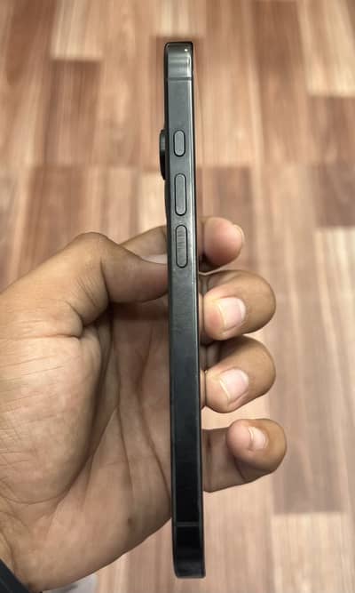 Apple iPhone 16 Pro