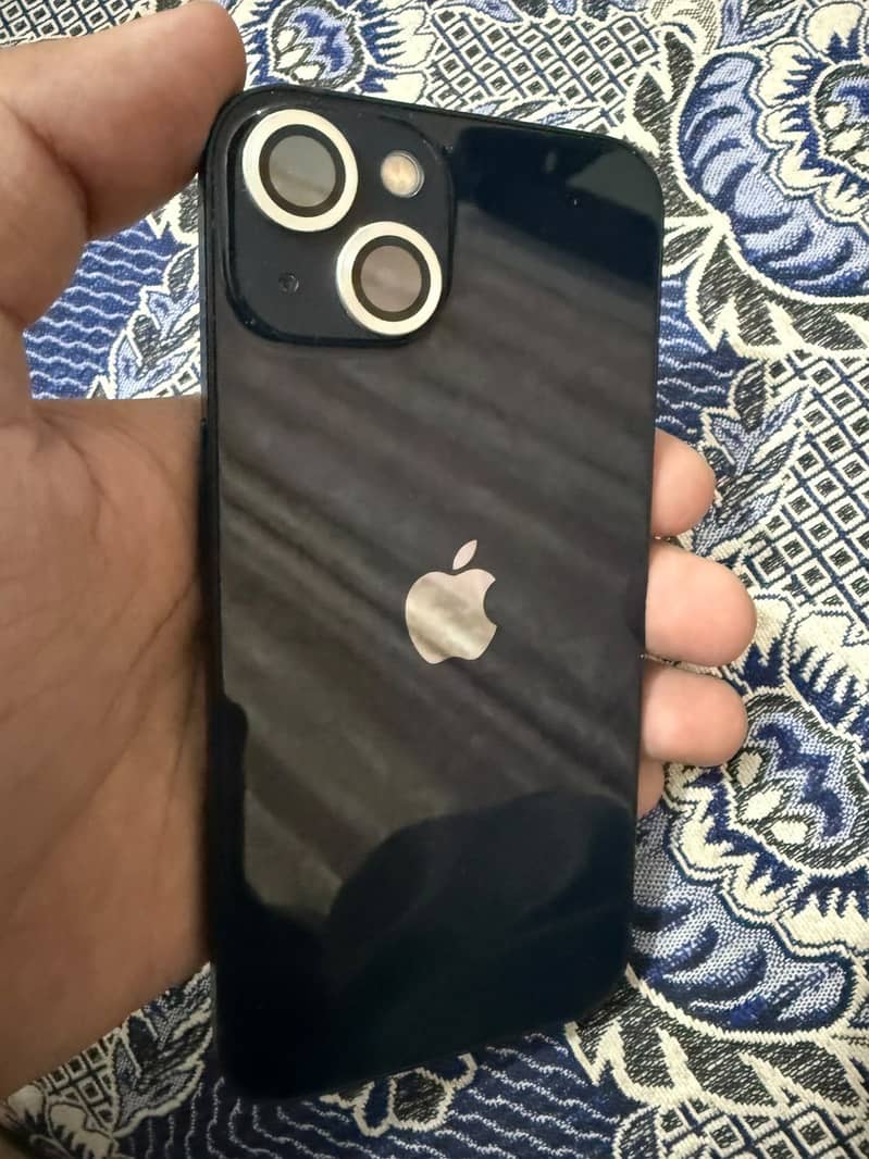 Apple iPhone 13 0