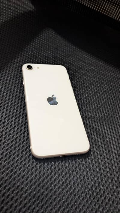 Apple iPhone SE