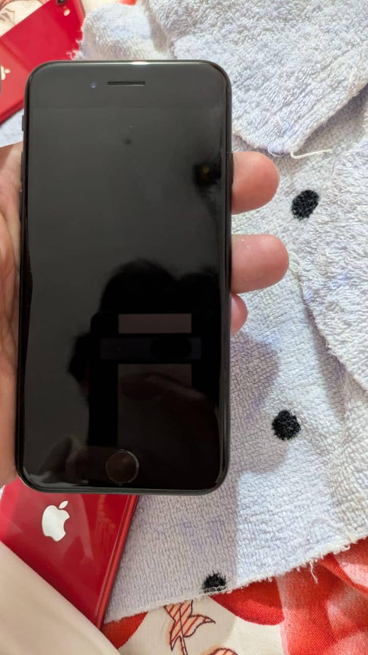 Apple iPhone SE 4