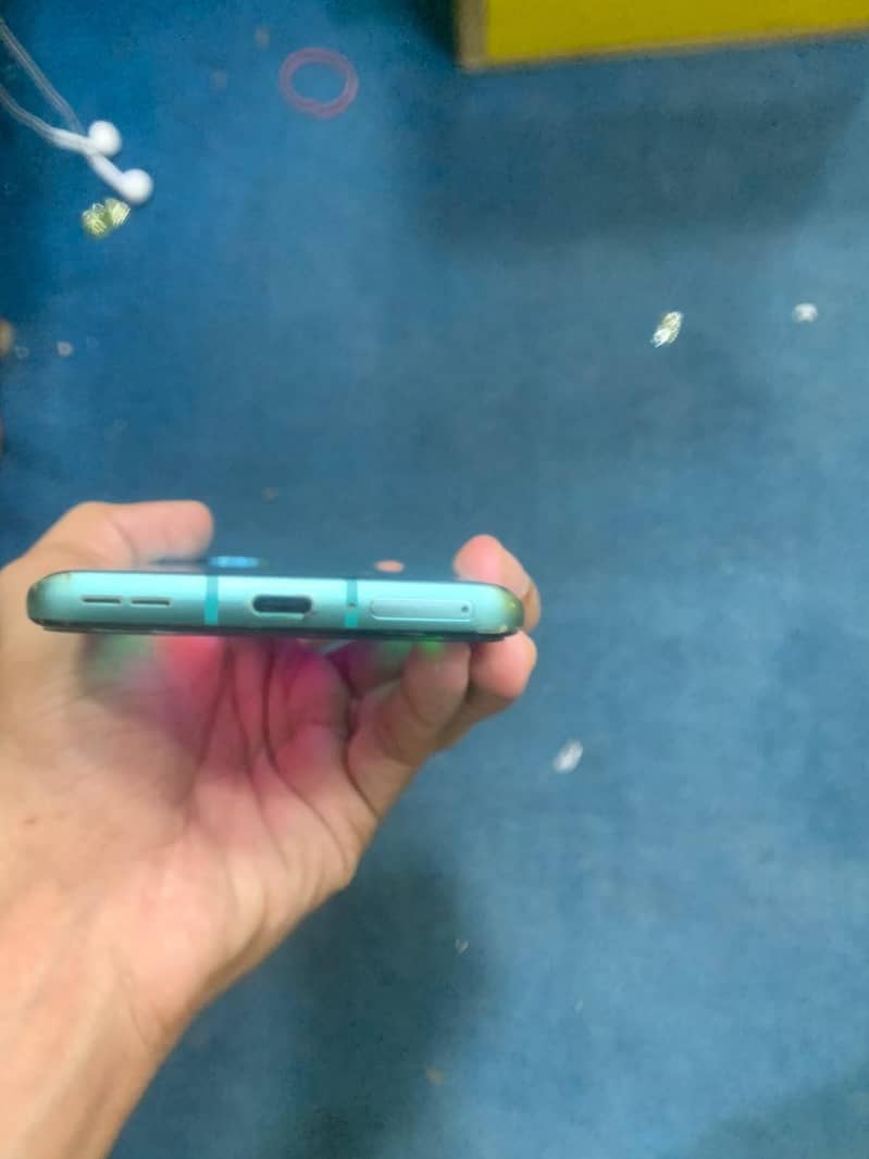 One Plus 8T 5