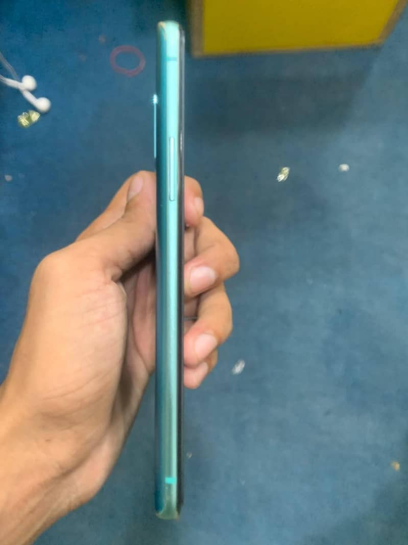 One Plus 8T 6