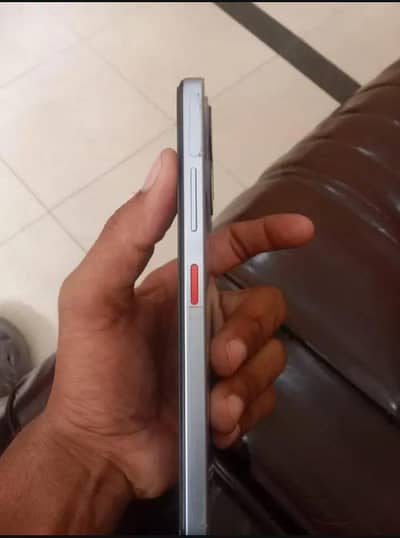 NUBIA Y07