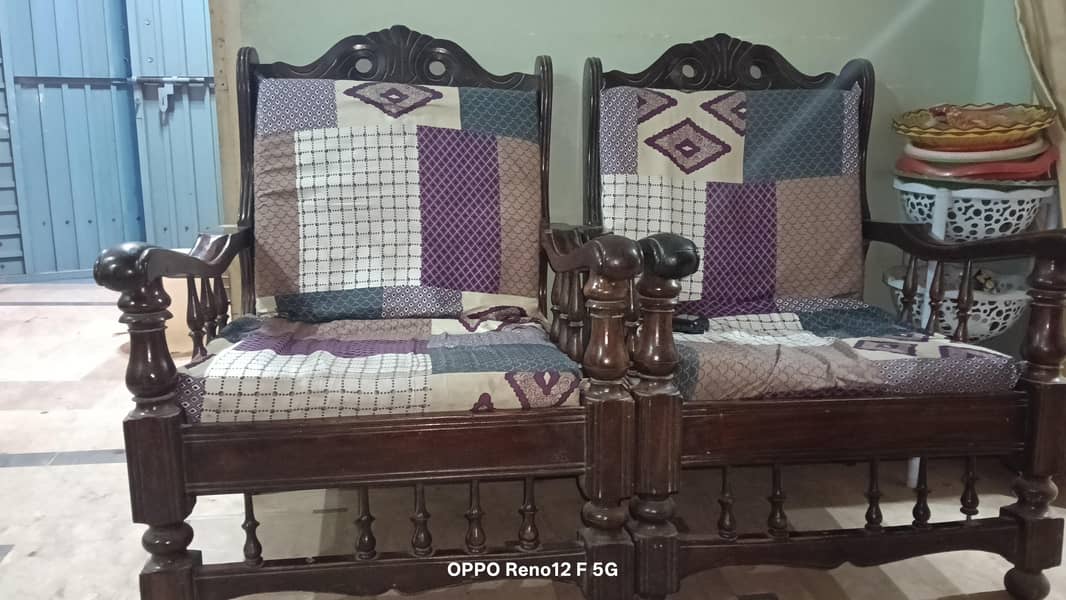 vood sofas 2