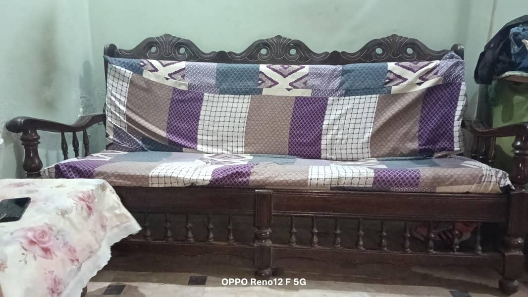 vood sofas 3