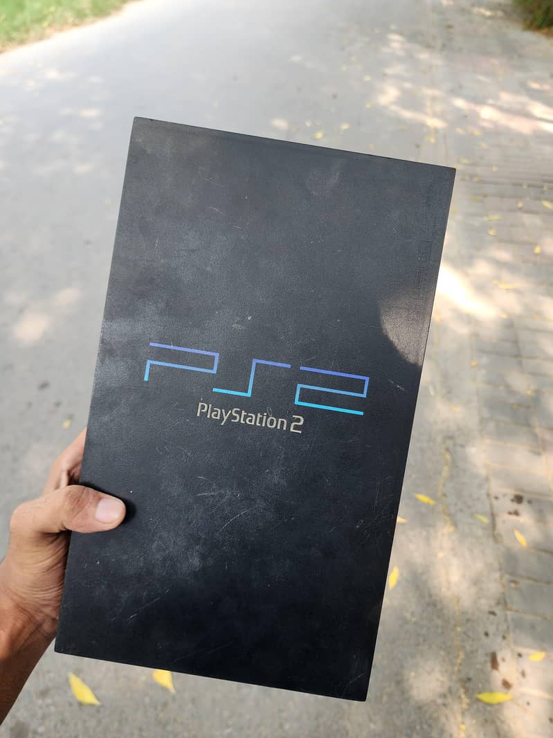 PS 2 n 2 controllers 0