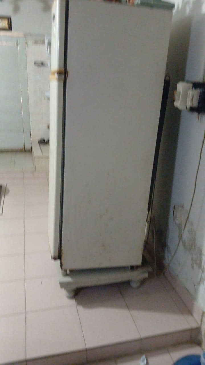 Dawlance Refrigerator 0