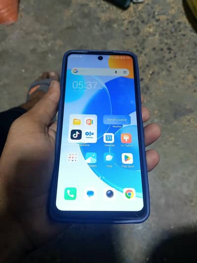 Tecno Spark 10 Pro 8*5 rom 256gb memorry