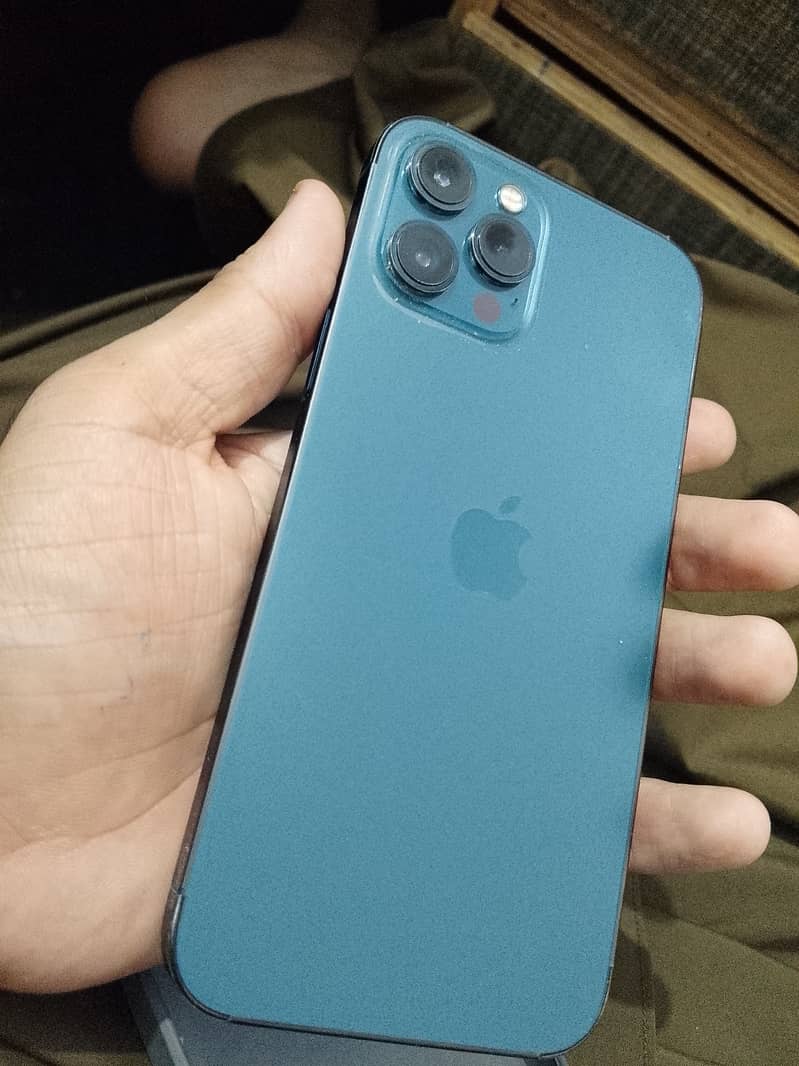 Apple iPhone 12 Pro Max 2