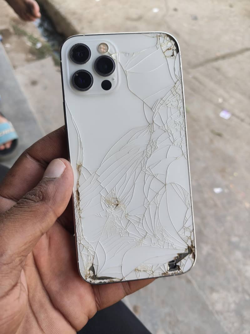 Apple iPhone 12 Pro 2