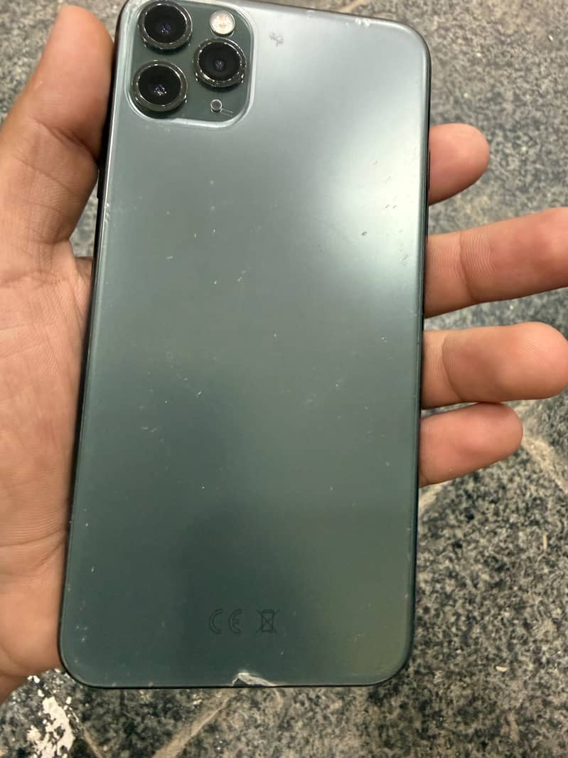 Apple iPhone 11 Pro Max 2