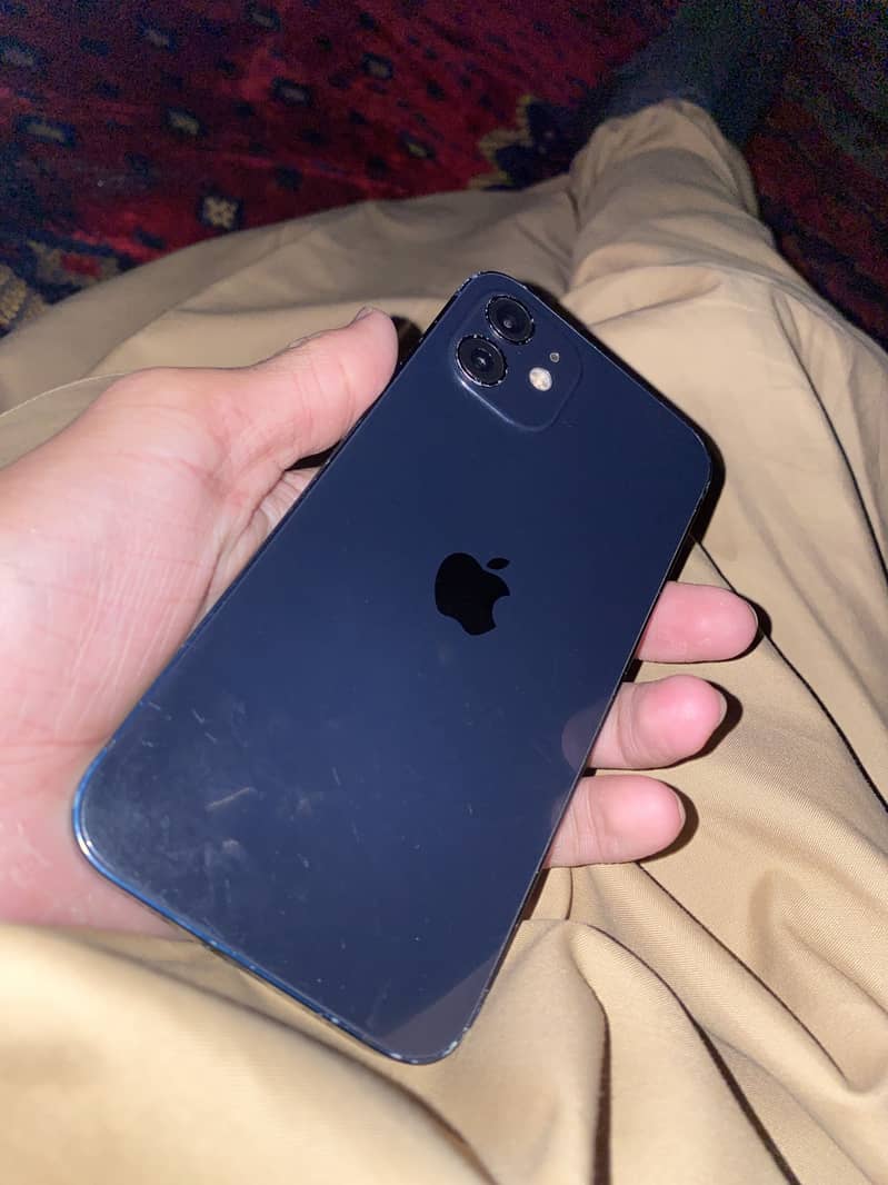 Apple iPhone 12 0
