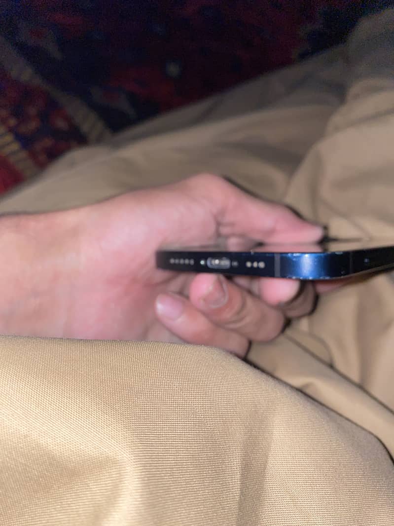 Apple iPhone 12 2