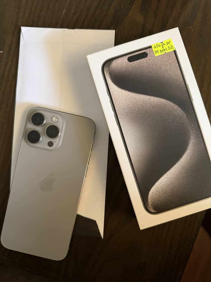 Apple iPhone 15 Pro Max 4