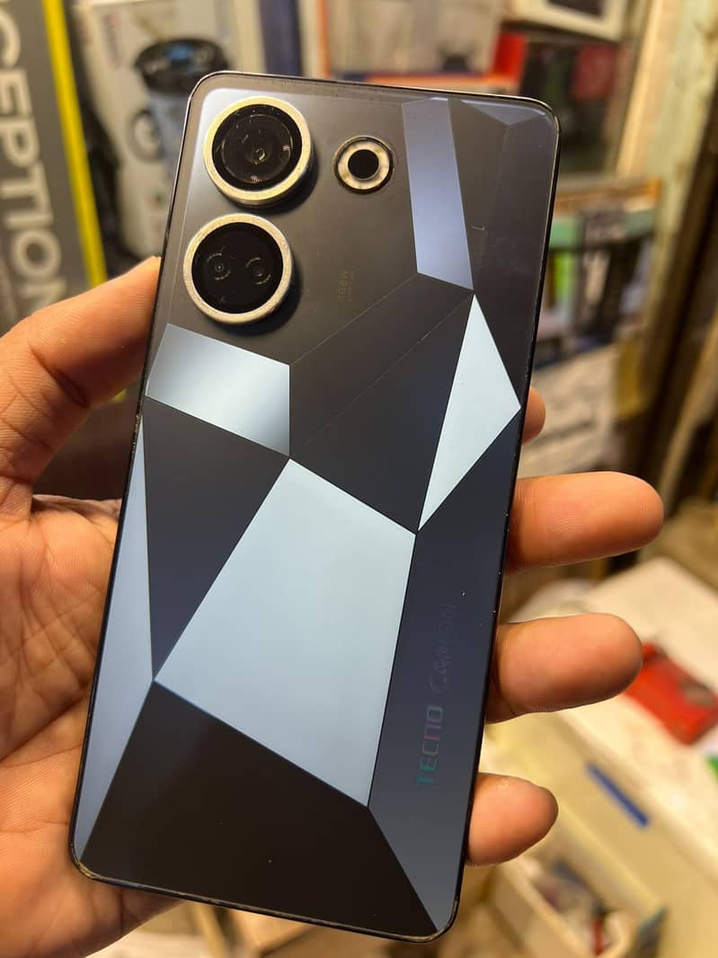 Tecno CAMON 20 0
