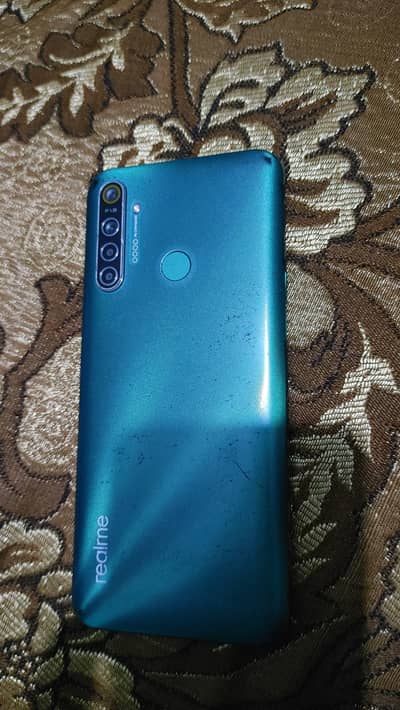 Realme 5  4/64 with box